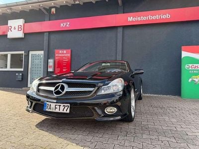 Schwarz/baltic black Gebraucht 2009 Mercedes SLR McLaren AMG line Cabrio | 37.999 €