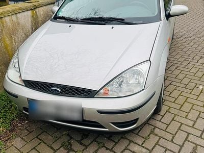 Gebraucht Ford Focus 75 PS (55 kW) 2002 Silber Coupé