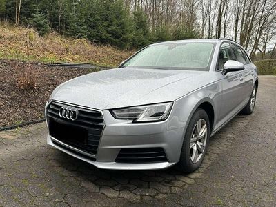 Gebraucht Audi A4 Design 150 PS (110 kW) 2016 Grau Kombi