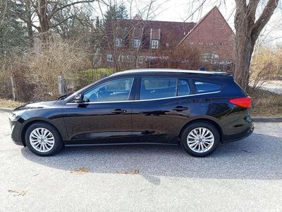 Second-hand Ford Focus Titanium 150 CP (110 kW) 2021 Negru Break