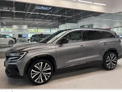 Używany Renault Espace Iconic 200 KM (147 kW) 2023 Szary SUV