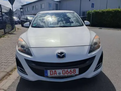 Gebraucht Mazda 3 Edition 105 PS (77 kW) 2011 Arachneweiß metallic Kleinwagen