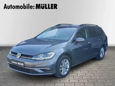 Gebraucht VW Golf VII Comfortline 150 PS (110 kW) 2020 Indiumgrau metallic Kombi