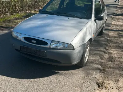 Usata Ford Fiesta 2001 Argento Utilitaria