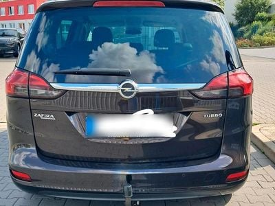 Usata Opel Zafira Tourer 140 CV (102 kW) 2012 Marrone Monovolume