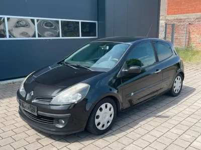 Gebraucht Renault Clio 101 PS (74 kW) 2009 Schwarz Kleinwagen