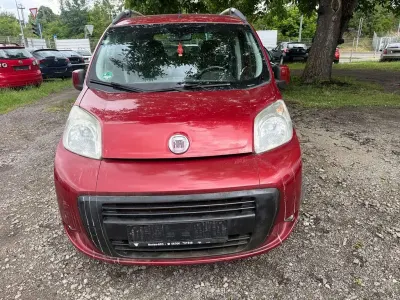 Gebraucht Fiat Qubo Dynamic 73 PS (53 kW) 2009 Rot bolero/guttuso Van / Kleinbus