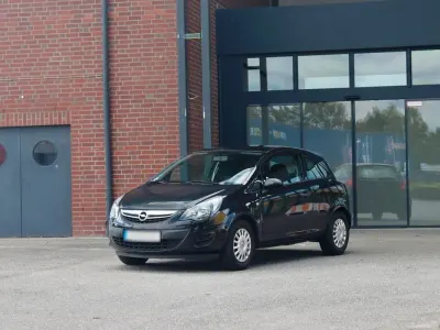 Gebraucht Opel Corsa 69 PS (50 kW) 2014 Schwarz Kleinwagen