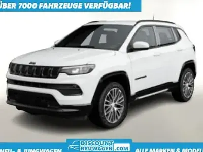 Neu Jeep Compass North 130 PS (95 kW) 2025 Weiß SUV