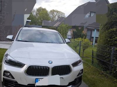 gebraucht BMW X2 sDrive 18 i Autom., Pano LED Leder Navi