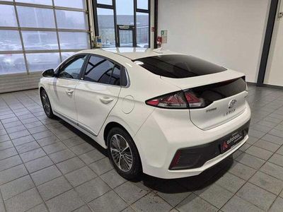 Gebraucht Hyundai Ioniq Style 141 PS (103 kW) 2021 Weiß Kleinwagen