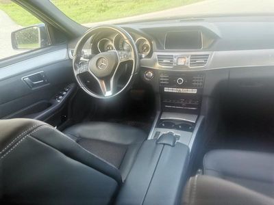 Mercedes E200