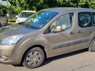 Gebraucht Citroën Berlingo 98 PS (72 kW) 2013 Braun Van / Kleinbus