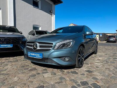 Usata Mercedes A180 Urban 122 CV (89 kW) 2012 Blu Berlina