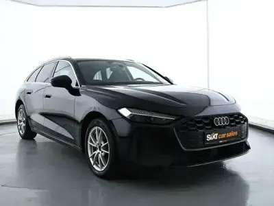 Gebraucht Audi A5 Comfort 204 PS (150 kW) 2025 Schwarz Kombi