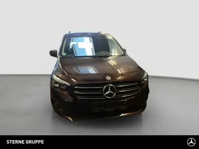 Usata Mercedes T180 Progressive 116 CV (85 kW) 2024 Rosso Monovolume