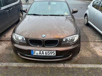 Braun Gebraucht 2010 BMW 118 Kleinwagen | 4.000 € (Guter Preis)