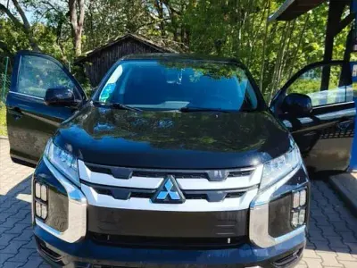 Używany Mitsubishi ASX Edition+ 150 KM (110 kW) 2020 Czarny SUV
