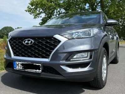 Gebraucht Hyundai Tucson Trend 132 PS (97 kW) 2019 Grau SUV