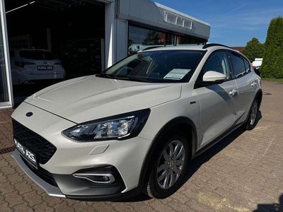 Weiß Gebraucht 2021 Ford Focus Active Limousine | 18.890 € (Fairer Preis)