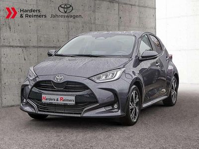Grau Neu 2025 Toyota Yaris Hybrid Kleinwagen | 23.880 € (Guter Preis)