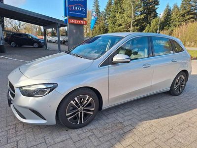 Gebraucht Mercedes B180 Progressive 136 PS (100 kW) 2023 Silber Van / Kleinbus
