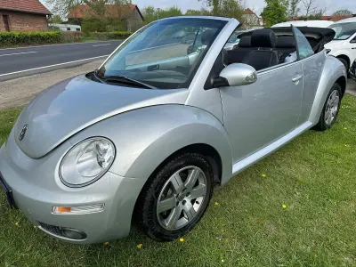 Second-hand VW New Beetle Cabriolet 102 CP (75 kW) 2010 Argintiu Cabrio