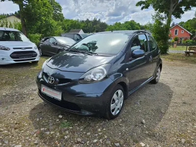 Gebraucht Toyota Aygo City 68 PS (50 kW) 2006 Grey mettalic Kleinwagen