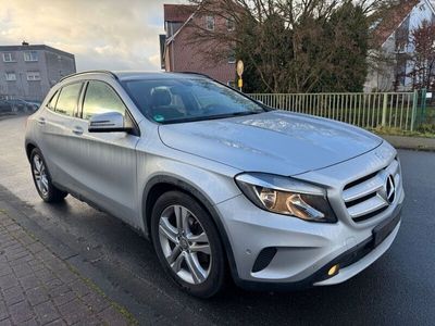 Mercedes GLA220