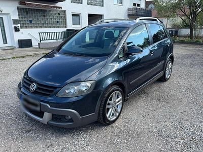 Usata VW Golf VI 102 CV (75 kW) 2008 Blu Utilitaria