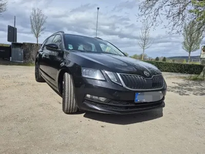 Gebraucht Skoda Octavia Tour 150 PS (110 kW) 2020 Schwarz Kombi