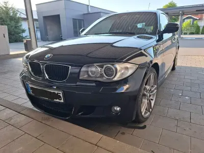 Gebraucht BMW 118 Performance 143 PS (105 kW) 2009 Schwarz Kleinwagen