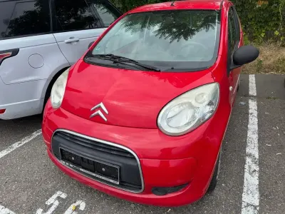 Gebraucht Citroën C1 Advance 68 PS (50 kW) 2011 Rot Kleinwagen