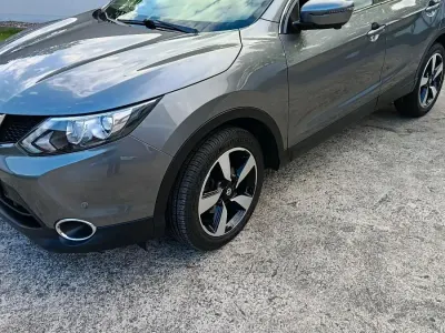 Gebraucht Nissan Qashqai 130 PS (95 kW) 2017 Grau SUV