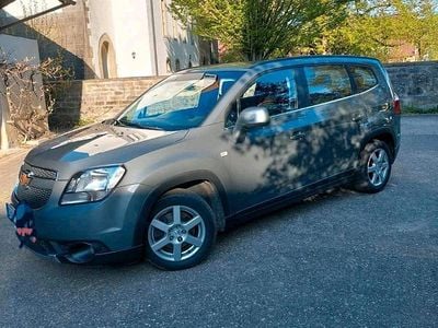 Second-hand Chevrolet Orlando 140 CP (102 kW) 2012 Gri Monovolum