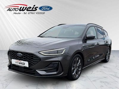 Grau Gebraucht 2024 Ford Focus ST-Line X Limousine | 26.900 € (Fairer Preis)