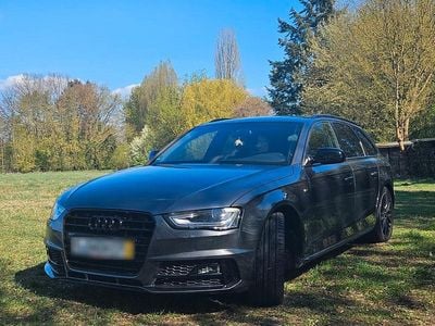 Gebraucht Audi A4 S-Line 170 PS (125 kW) 2015 Grau Kombi