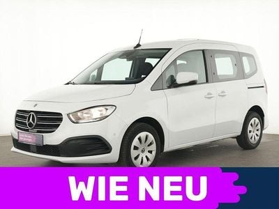 Gebraucht Mercedes T180 131 PS (96 kW) 2024 Arktikweiss Van / Kleinbus
