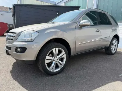 Brugt Mercedes ML350 272 HK (200 kW) 2007 Sølv SUV