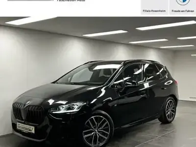 Gebraucht BMW 218 Active Tourer M Sport 136 PS (100 kW) 2022 Saphirschwarz Van / Kleinbus