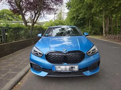 Gebraucht BMW 118 Advantage 150 PS (110 kW) 2021 Blau Kleinwagen
