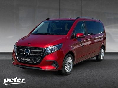 Gebraucht Mercedes V220 163 PS (119 kW) 2025 Hyazinthrot metallic Van / Kleinbus