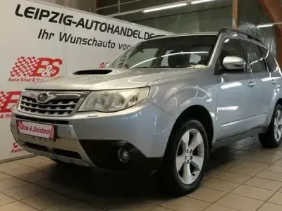 Gebraucht Subaru Forester Comfort 147 PS (108 kW) 2012 Silber SUV
