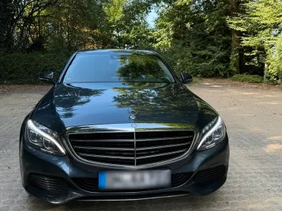 Gebraucht Mercedes C220 170 PS (125 kW) 2015 Grau Limousine