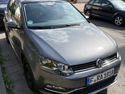 Gebraucht VW Polo Comfortline 90 PS (66 kW) 2017 Grau Limousine