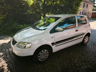 Gebraucht VW Fox 54 PS (39 kW) 2006 Weiß Kleinwagen
