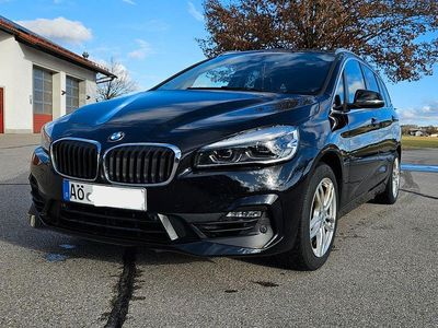Gebraucht BMW 218 Gran Tourer Advantage 140 PS (102 kW) 2018 Schwarz Van / Kleinbus