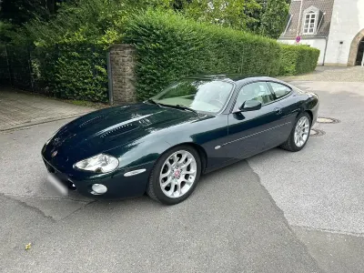 Begagnad Jaguar XKR S 363 HK (266 kW) 2000 Grön Sportkupé