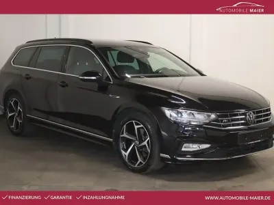 Gebraucht VW Passat R-line 200 PS (147 kW) 2023 Deep black perleffekt Kombi
