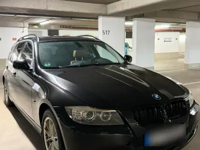 Gebraucht BMW 320 177 PS (130 kW) 2009 Schwarz Kombi